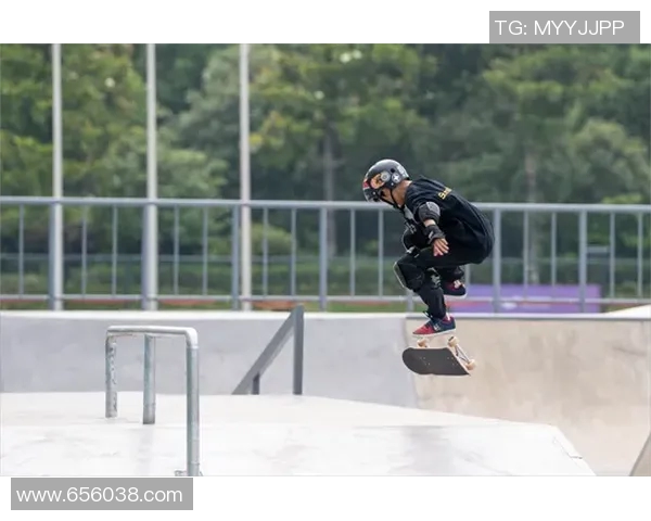 滑板文化的碰撞与融合：深入解析杭州滑板队的战术与精神